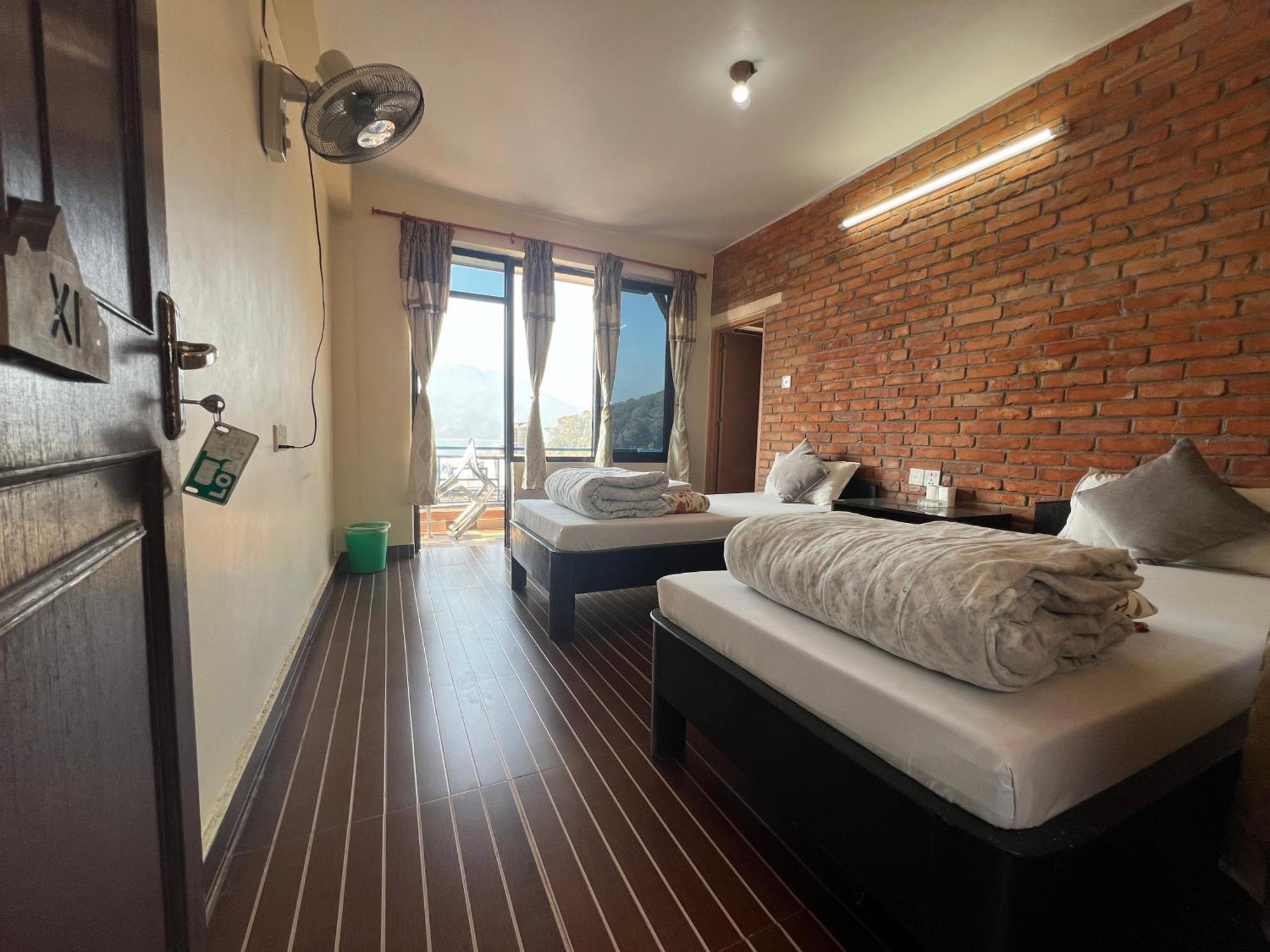 Little Pilgrim Family Lodge Pokhara Exterior foto